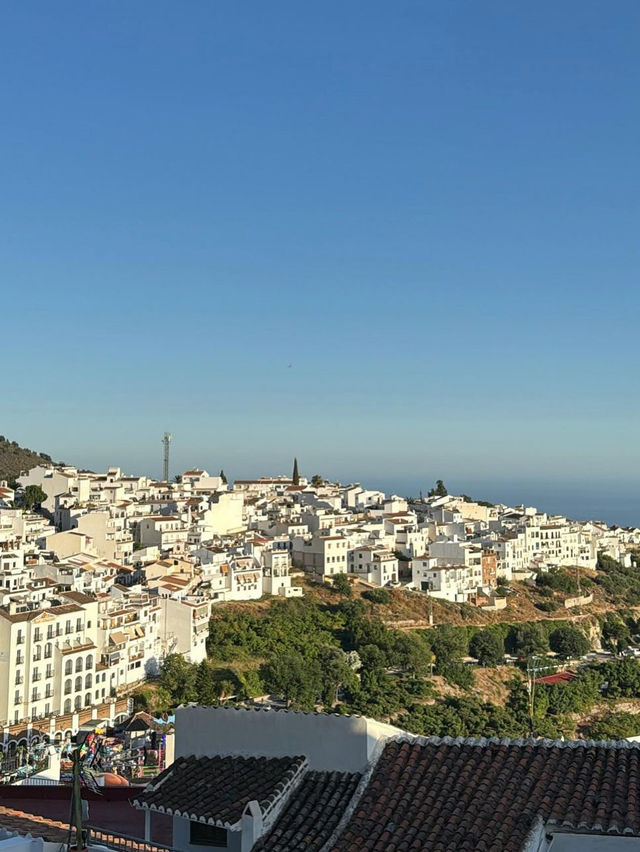 Frigiliana: 안달루시아의 숨겨진 보석 🌄