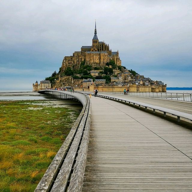 Mont Saint-Michel: A Journey into History and Wonder