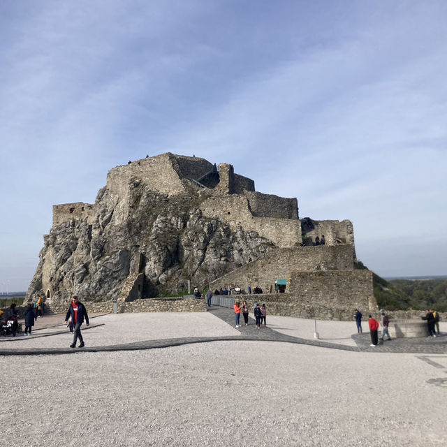 Delightful Devin Castle!