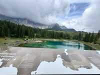 走訪多洛米蒂山最美麗的湖泊～雷扎湖 (Lake Carezza)