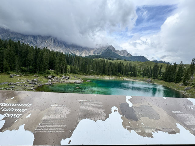 走訪多洛米蒂山最美麗的湖泊～雷扎湖 (Lake Carezza)