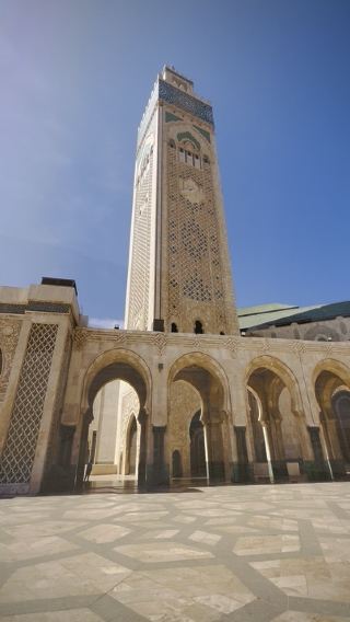 🕌 Hassan II Mosque: Morocco’s Floating Marvel 