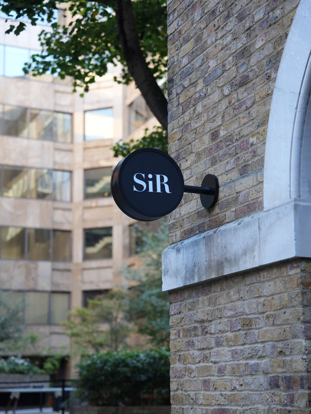 London | The newly-opened brilliant Sir Hotel in London