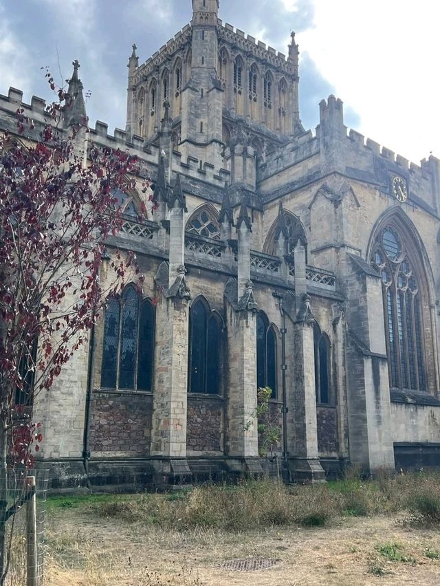 Bristol Halloween: Spooktacular Shenanigans! 👻 Bristol Halloween: Spooktacular Shenanigans! 👻