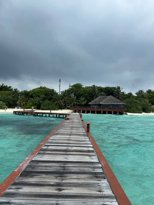 Maldives Magic: 3 Resorts That Redefine Paradise