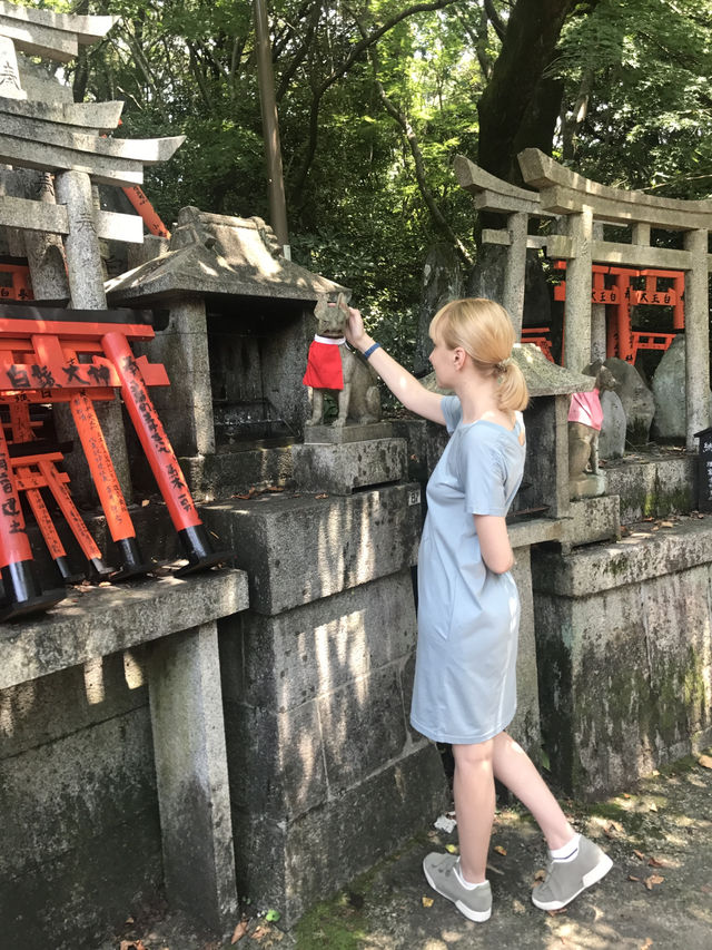 Fushimi Inari: Magical Foxes and Thousands of Tori