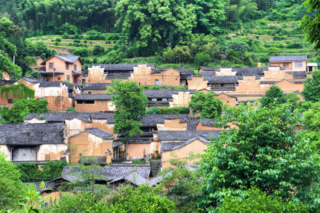 The last secret of Jiangnan, a 4-day guide to Lisu Songyang.