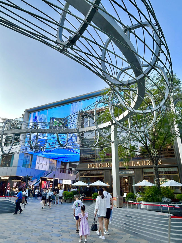 Famous for shopping and dining 