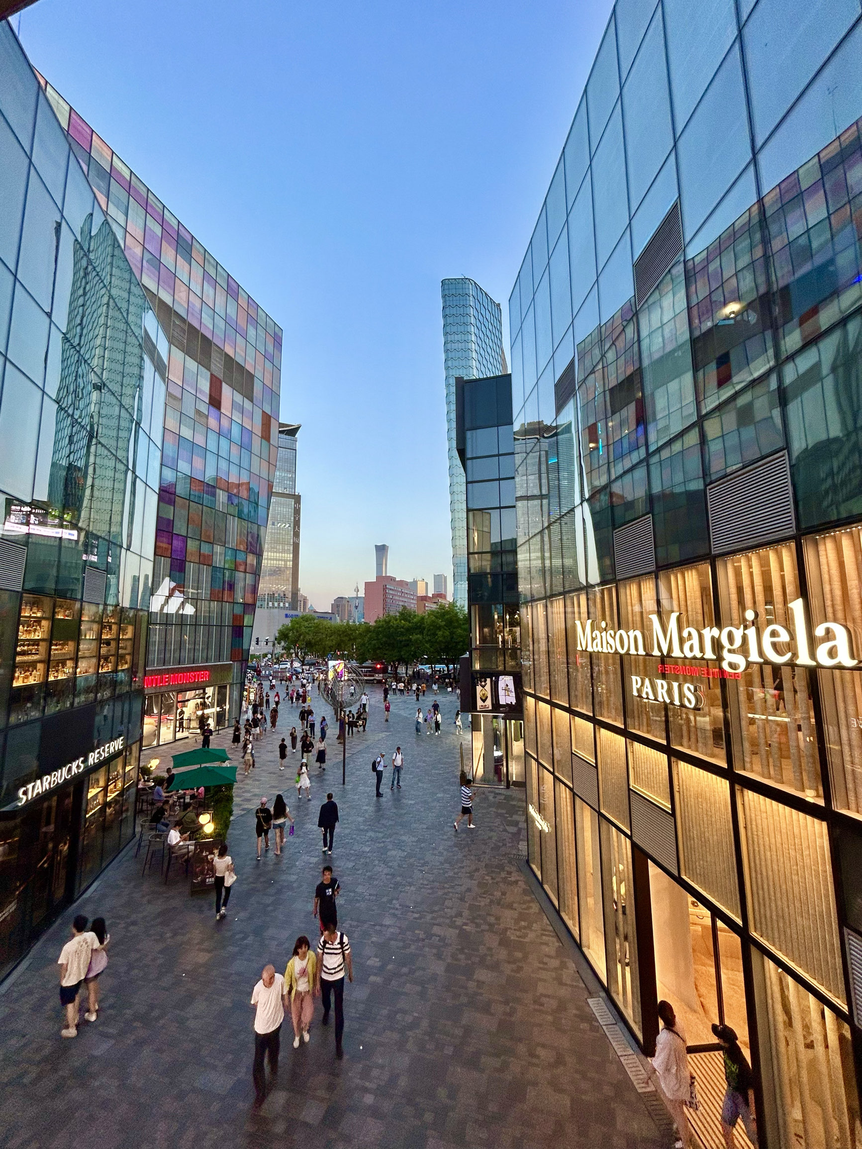 Sanlitun: Beijing's 'one-stop-shop' for shopping, dining, partying