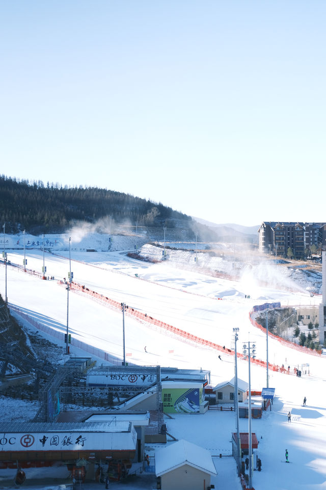 崇禮翠雲山皇冠假日度假酒店丨山林為幕  雪季伊始