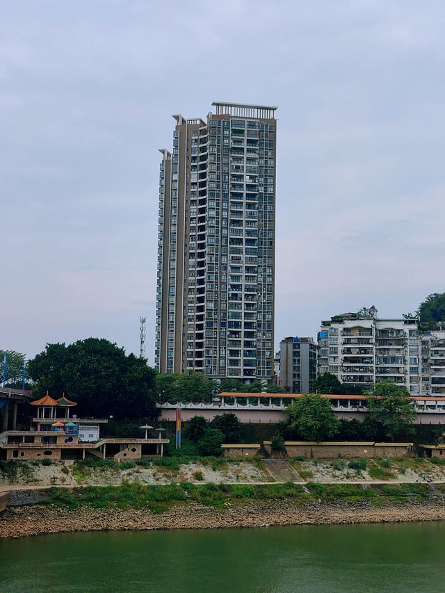 “三江總匯”梧州市