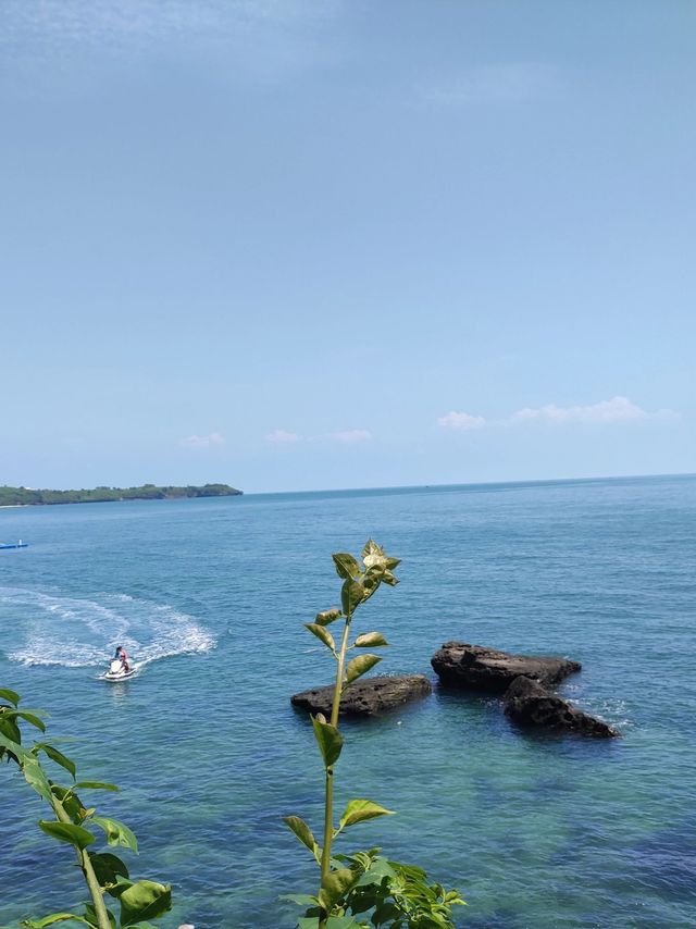 涠洲島，一幅悠閒愜意的海島風景畫卷