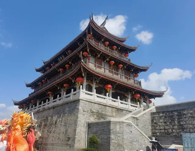 The festive Guangji Tower