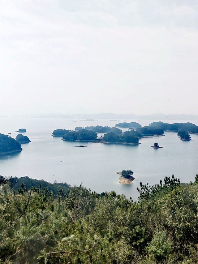 千島湖梅峰島，千島碧水畫中遊