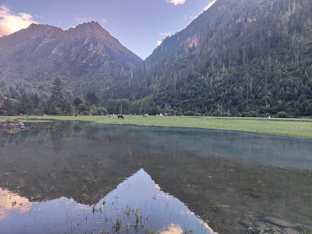 雨後月亮湖