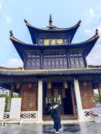 貴陽·甲秀樓丨5月來貴陽，看古今建築交融的城市