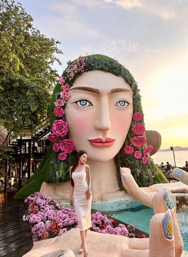 芭提雅美人魚餐廳。