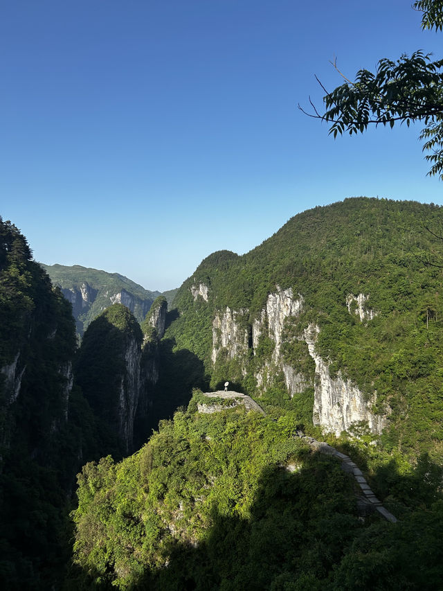 走進湘西，絕美風景等你來探索。