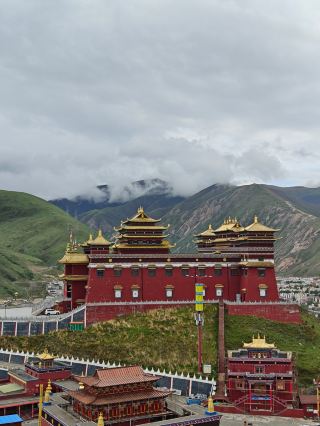 The Sakya Monastery (Yushu) Reborn from the Ashes after the Earthquake