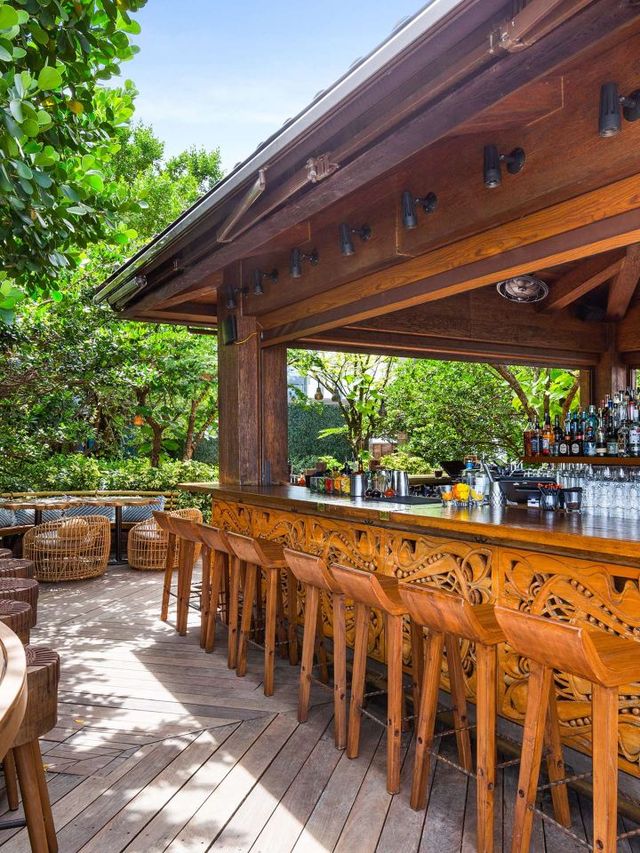 🌴 Miami's Luxe Sleeps: East Miami Hotel Review 🌟