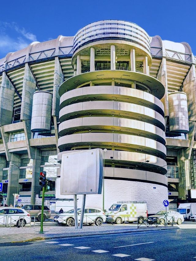 Madrid's Marvels: Palaces, Museums, and Stadiums! ⚽🎨🏰