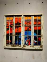 逛展《重瞳》。