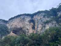 北京門頭溝龍門洞：探秘礫岩溶洞奇觀。