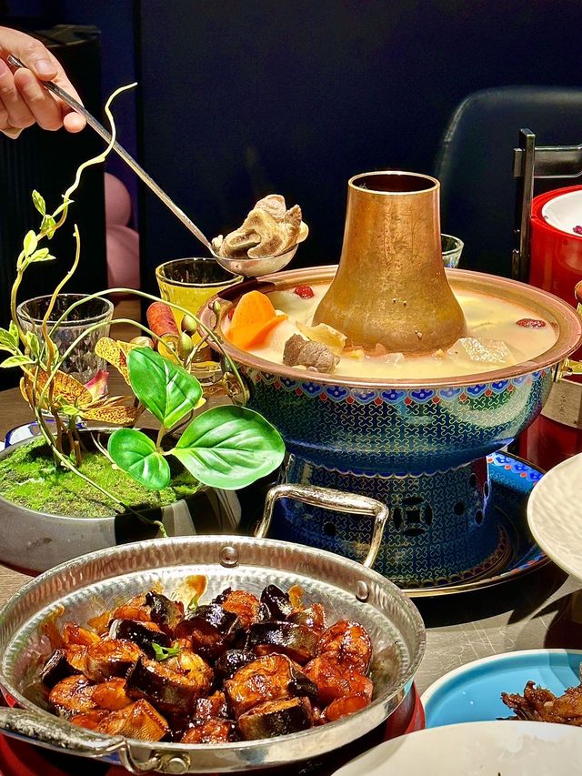 北外灘封神榜！月薪 5k 也能吃到的精緻粵菜！
