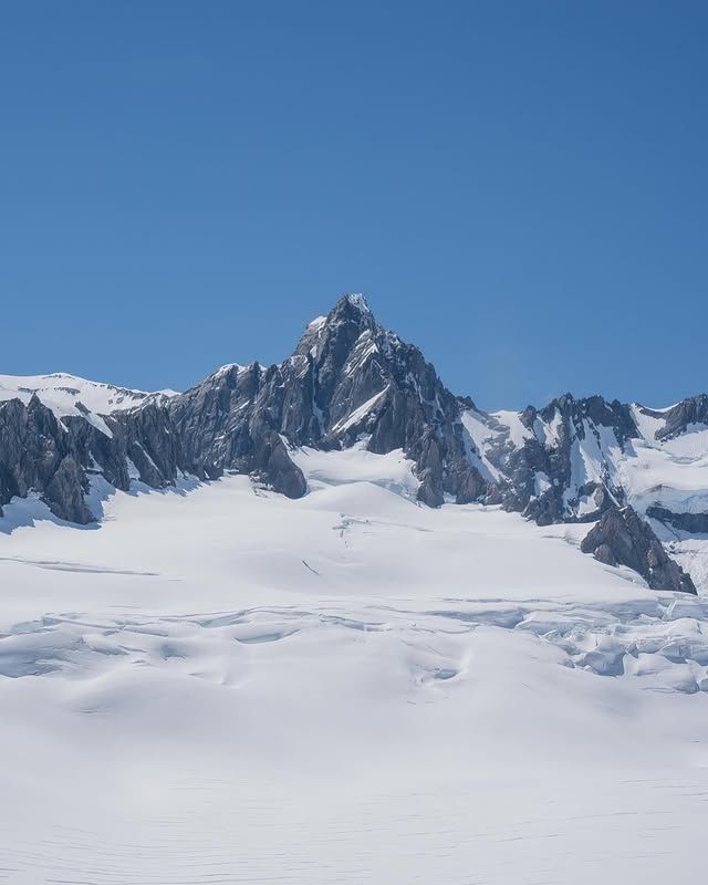 新西蘭法蘭茲約瑟夫冰川：冰雪奇景與探險之旅