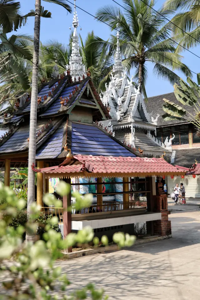 A Dai ancient village near Xishuangbanna Airport with over 1,000 years of history!