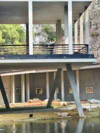 Nothing blends Modern and Traditional Architecture quite like this...