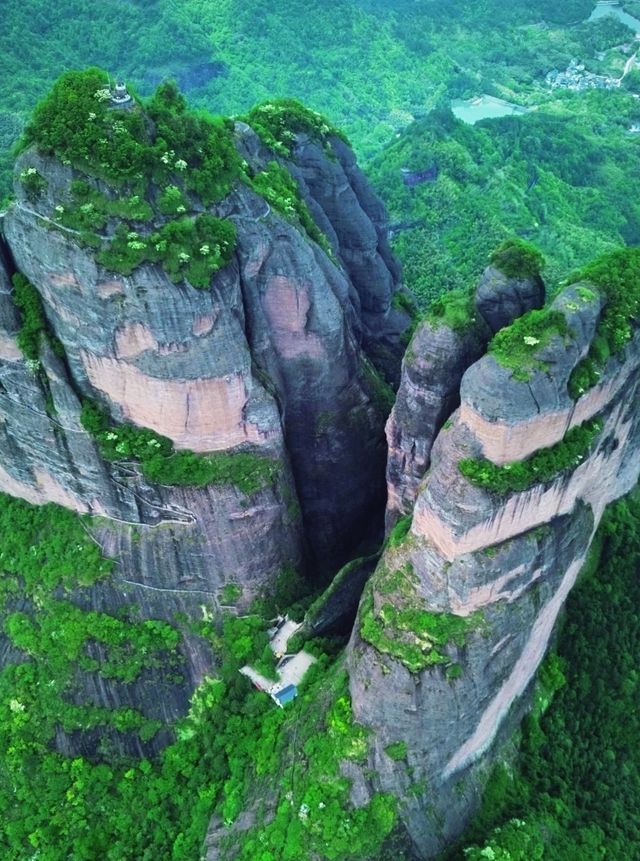浙江呢座山，少人過黃山，仲更加刺激！