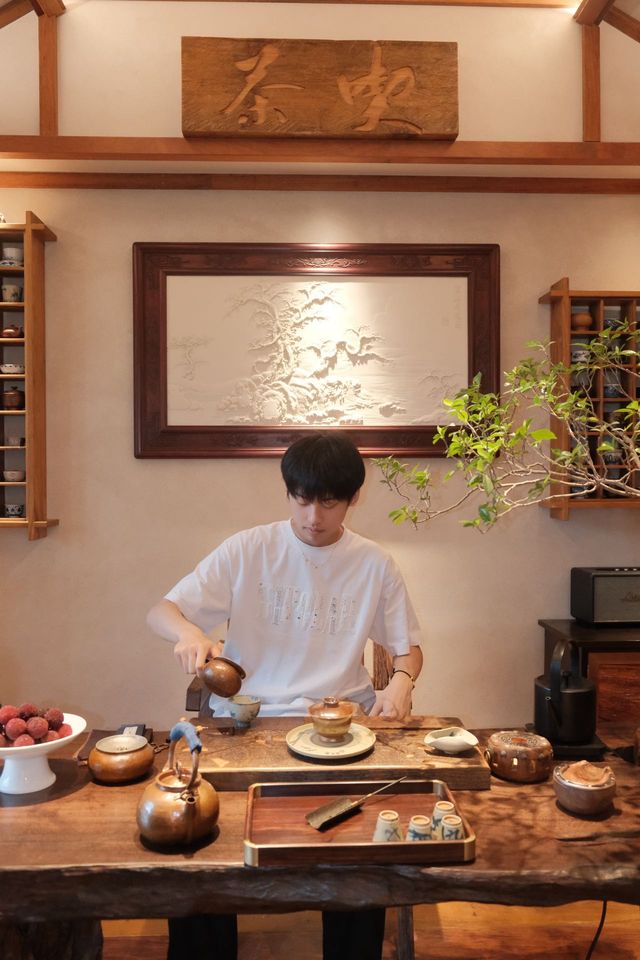 隱入瓷韻禪境 享一場山野清夢