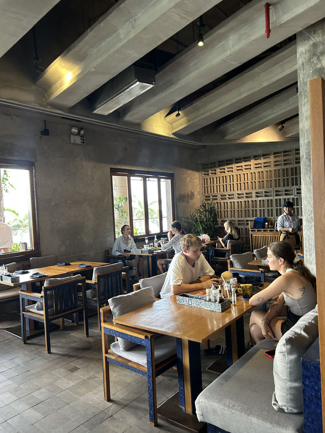 🍕✨ Pizza 4P’s Phnom Penh – A Slice of Sustainable Joy