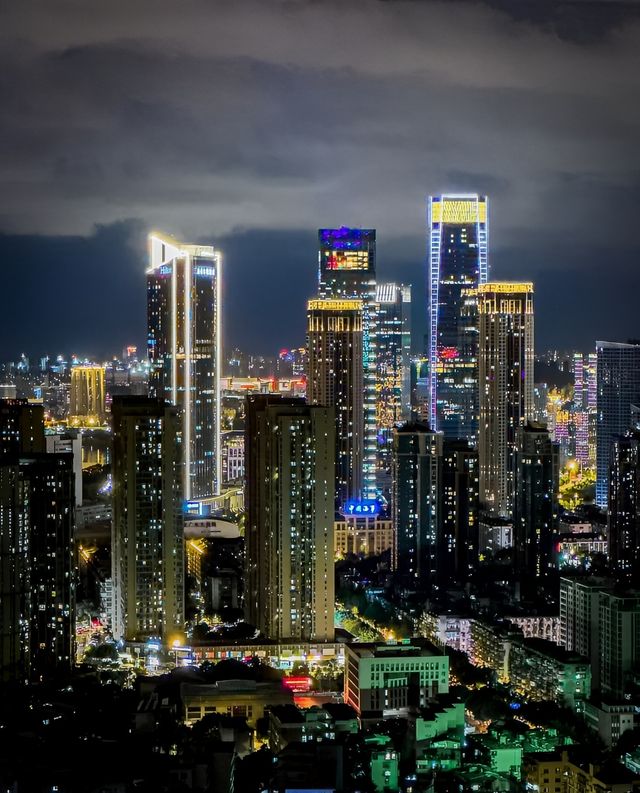 【震撼！2000人民幣玩盡福州2日1夜，隱藏嘅美景同地道美食都喺晒度！咪錯過呢份實用攻略！】 嘿，旅行