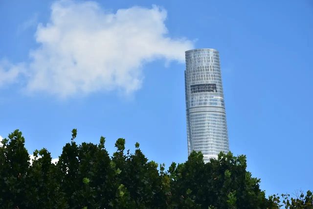 南京東路外灘，每平方米腳最多嘅地方