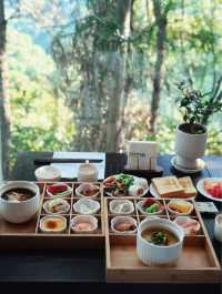 重慶超像峇里島的hotel：仙那度！