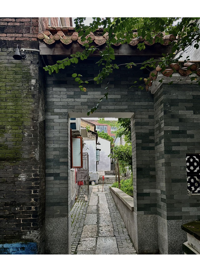 Улица Фарфора (瓷器街, Cíqì Jiē Улица Фарфора (瓷器街, Cíqì Jiē