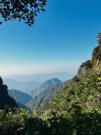 人生得意須盡歡，爬山就來三清山