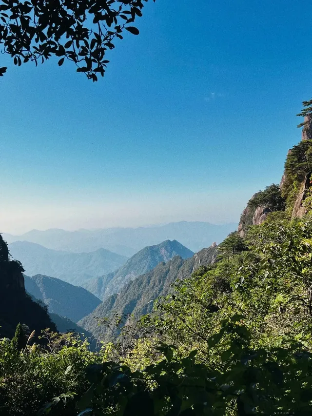 人生得意須盡歡，爬山就來三清山