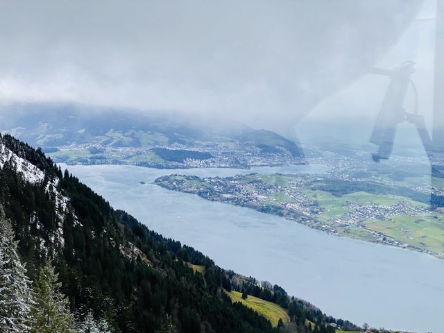 瑞士瑞吉山峰 很多來過瑞士的朋友都知道,瑞士對外開放的山峰有很多!今天給大家介紹一個在盧塞恩的山峰之 瑞士瑞吉山峰 很多來過瑞士的朋友都知道,瑞士對外開放的山峰有很多!今天給大家介紹一個在盧塞恩的山峰之
