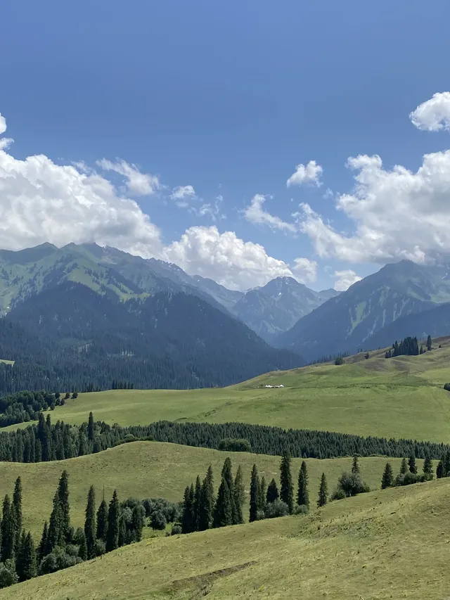 新疆伊犁8天暴走行程|自由行旅遊攻略 新疆伊犁8天暴走行程|自由行旅遊攻略