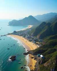 這是三面環海,礁石嶙峋,海浪澎湃,兼具了海的壯闊與山的奇秀