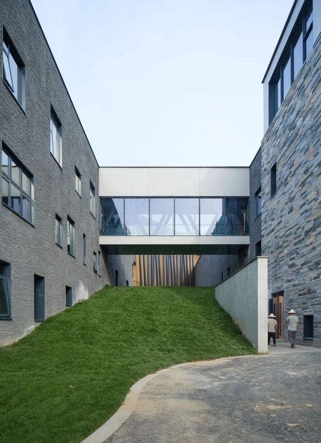 穿越恐龍時代!保定古動物館探秘指南,化石控狂喜! 保定隱藏王者!華北最大古生物博物館!從恐龍 穿越恐龍時代!保定古動物館探秘指南,化石控狂喜! 保定隱藏王者!華北最大古生物博物館!從恐龍