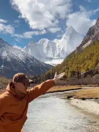 稻城亞丁｜人生照片+1！在英邁勇雪山腳下。