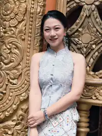 買套傣風便裝帶娃闖進傣王御花園