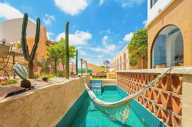 迪士尼旁絕美洞窟民宿!星空天窗+免費接送,拍照根本停不下來 迪士尼旁絕美洞窟民宿!星空天窗+免費接送,拍照根本停不下來