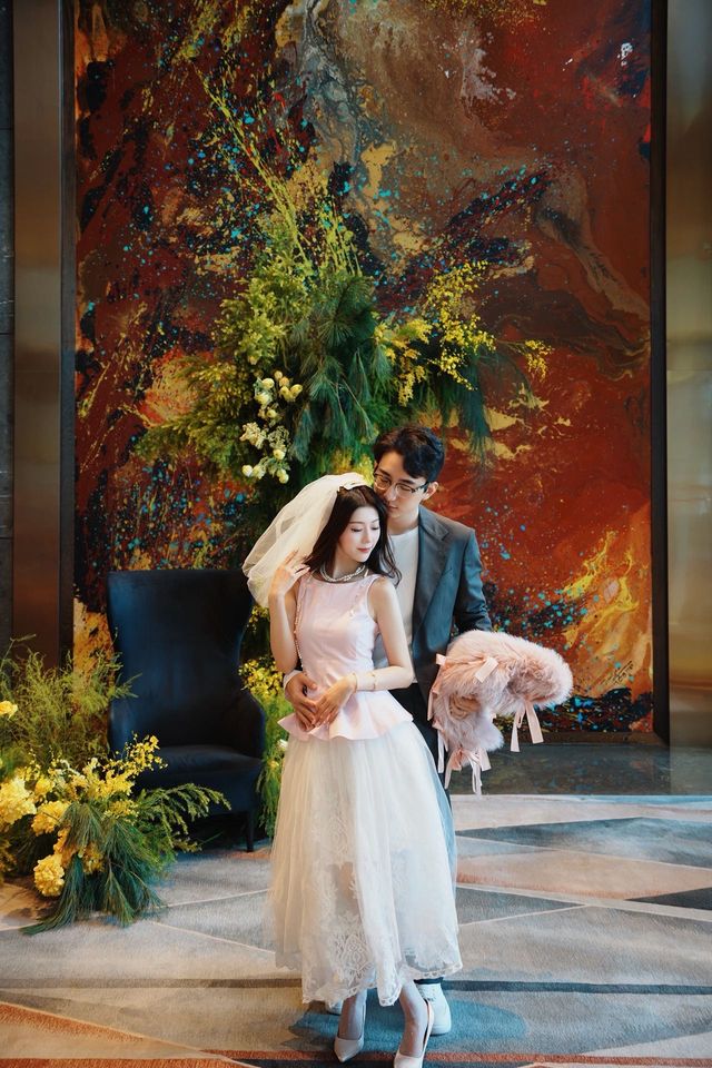 我在現實裡租借了一天,短暫地成為夢中婚禮的主角 我在現實裡租借了一天,短暫地成為夢中婚禮的主角