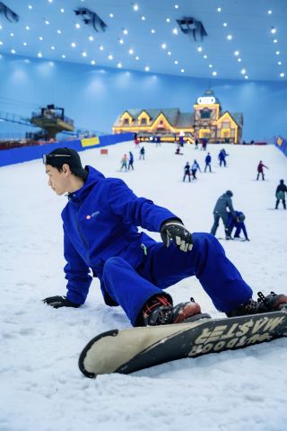 Don't just lie there! The joy of skiing in Guangzhou with zero experience has been found