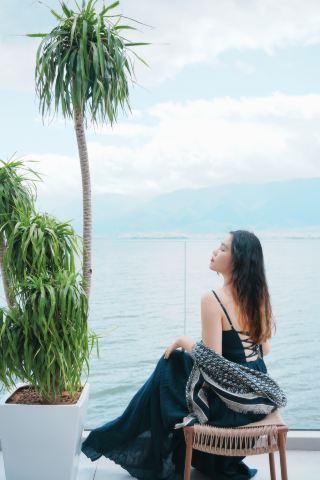 เข้าพักที่ Gugu Meimei Shiliu และสัมผัสบรรยากาศแห่งความฝันอันงดงามริมทะเลสาบเอ๋อไห่